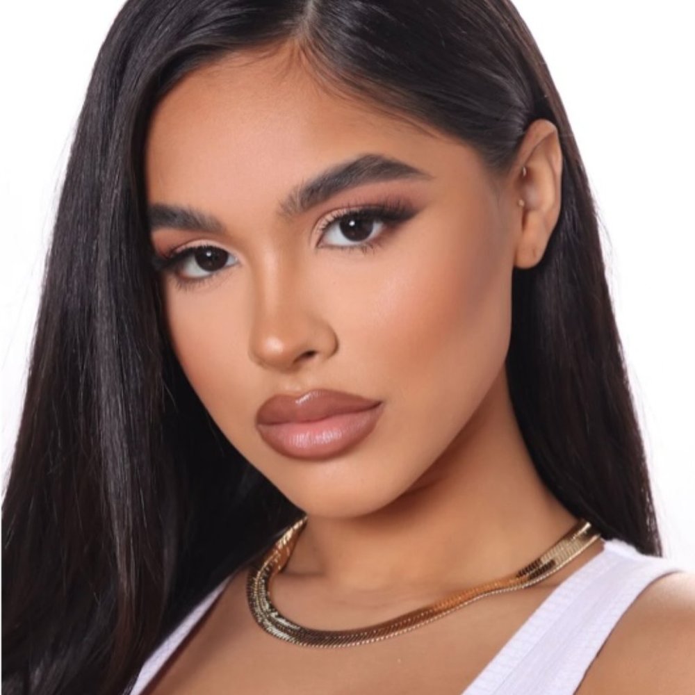 ***Fashion Nova***So Chic NECKLACE & Play no games Drop EARRINGS (Gold) 2 pieces